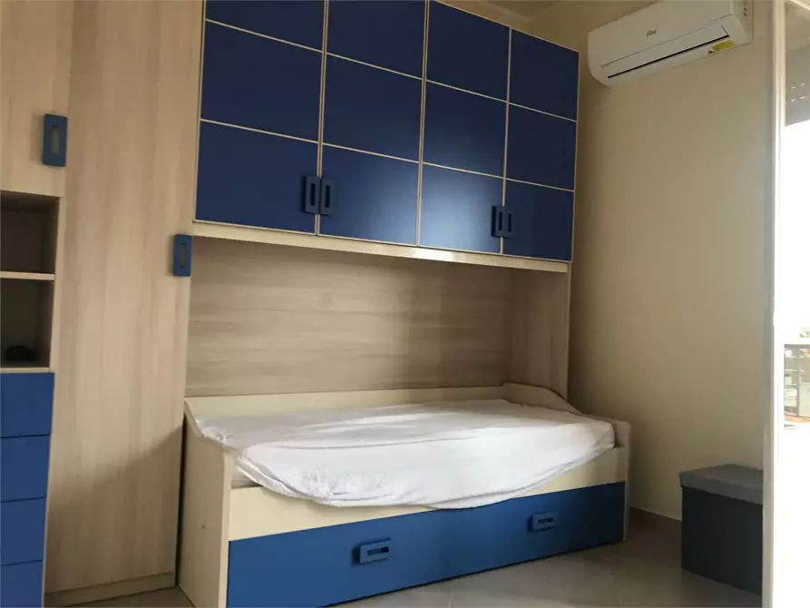 Immagine 9 di Appartamento in affitto  in VIALE CROTONE  62 a Catanzaro
