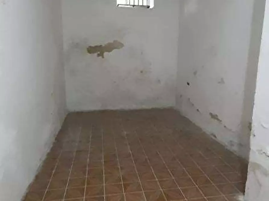 Immagine 3 di Magazzino in affitto  a Catanzaro