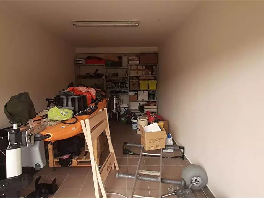 Immagine 1 di Garage in vendita  in Via nino gemelli a Catanzaro