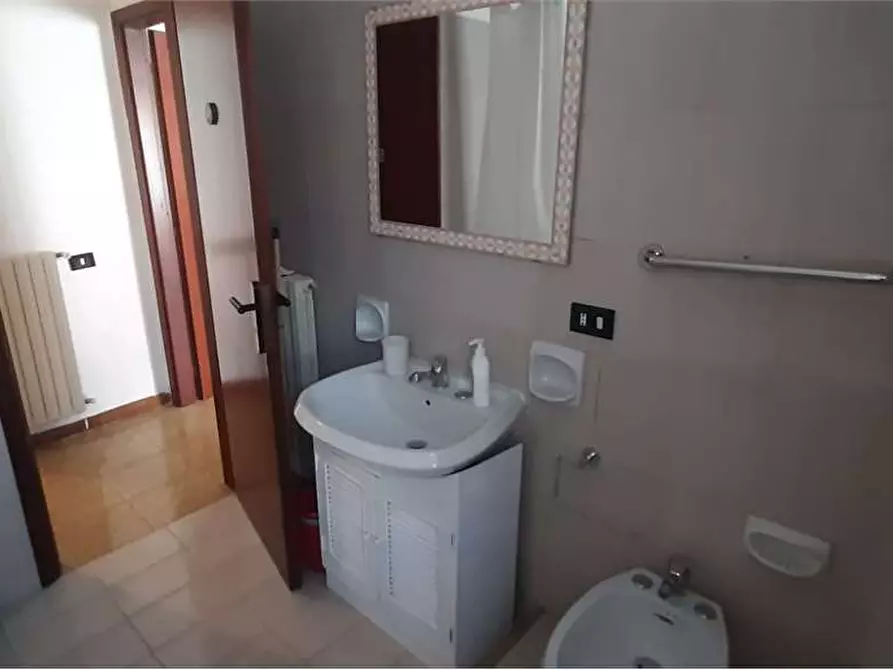 Immagine 10 di Appartamento in affitto  a Catanzaro