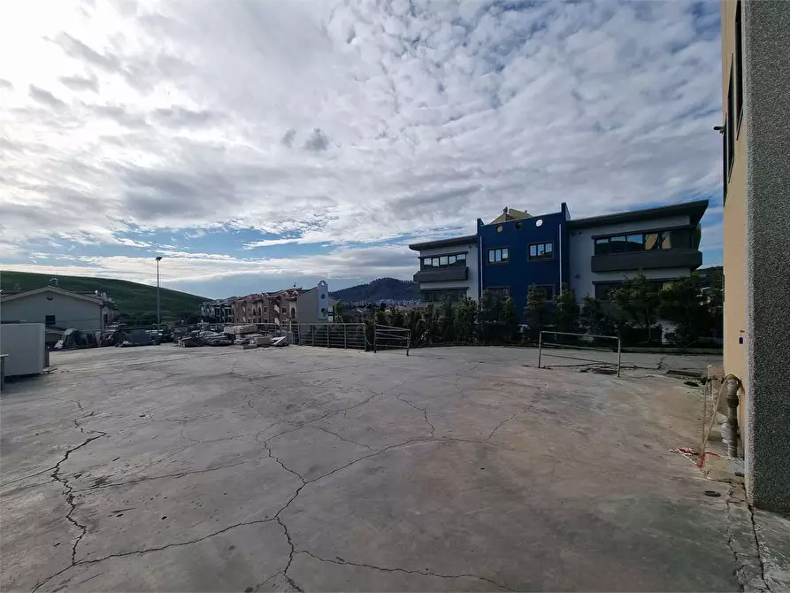 Immagine 5 di Capannone industriale in affitto  in Viale Magna Grecia  a Catanzaro