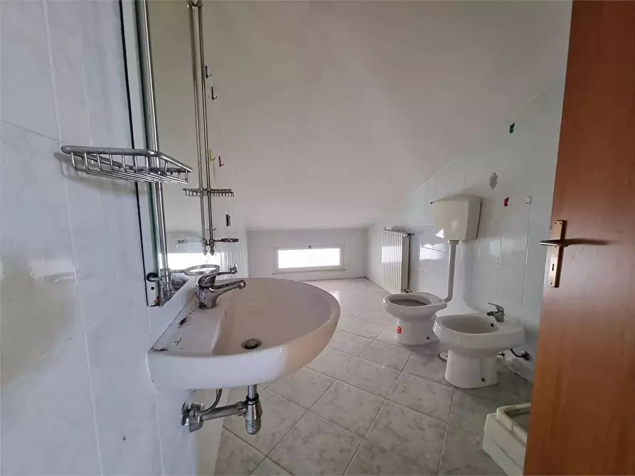 Immagine 6 di Appartamento in vendita  in Viale Magna Grecia  a Catanzaro