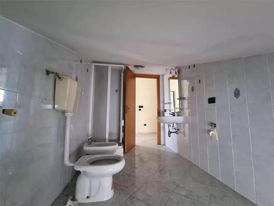 Immagine 7 di Appartamento in vendita  in Viale Magna Grecia  a Catanzaro