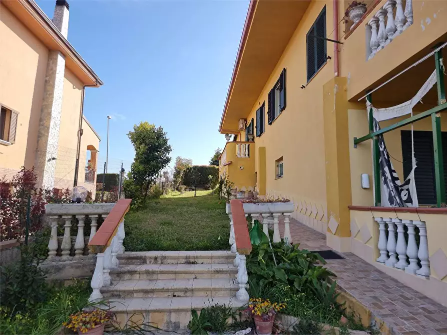 Immagine 30 di Villa in vendita  in via guseppe saragat  8 a Borgia