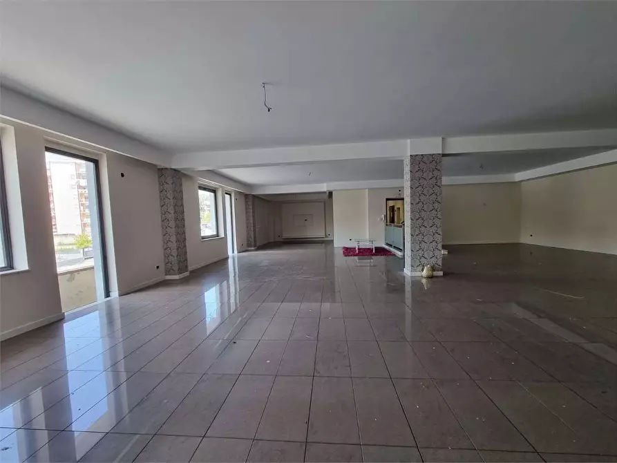 Immagine 5 di Negozio in affitto  in VIA LUCREZIA DELLA VALLE 72 a Catanzaro