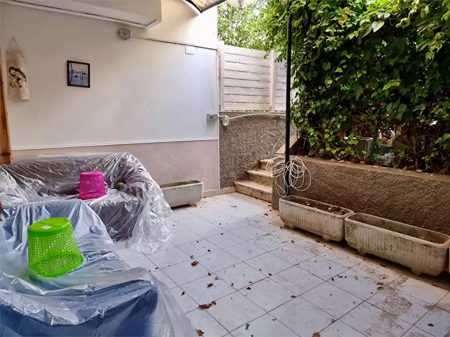 Immagine 3 di Appartamento in vendita  in Via delle Rose a Squillace