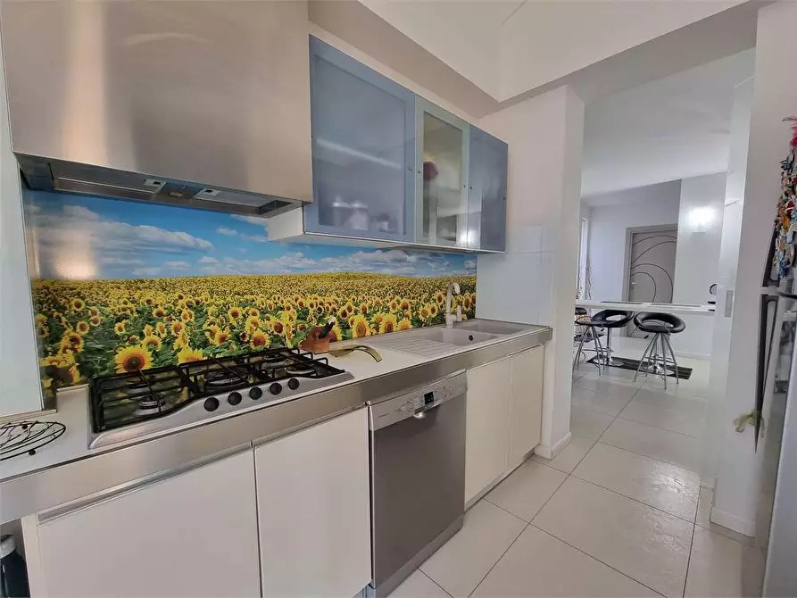 Immagine 15 di Villa in vendita  in VIA FIUME NETO  a Catanzaro