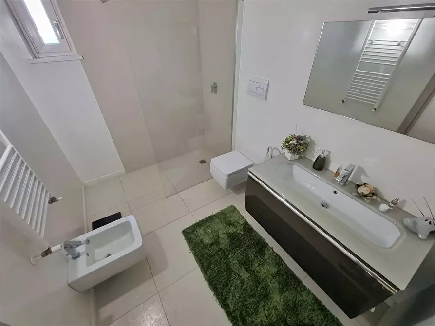 Immagine 20 di Villa in vendita  in VIA FIUME NETO  a Catanzaro