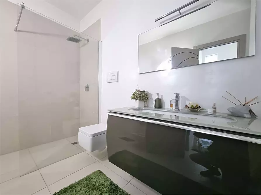 Immagine 21 di Villa in vendita  in VIA FIUME NETO  a Catanzaro