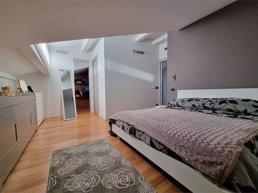 Immagine 25 di Villa in vendita  in VIA FIUME NETO  a Catanzaro