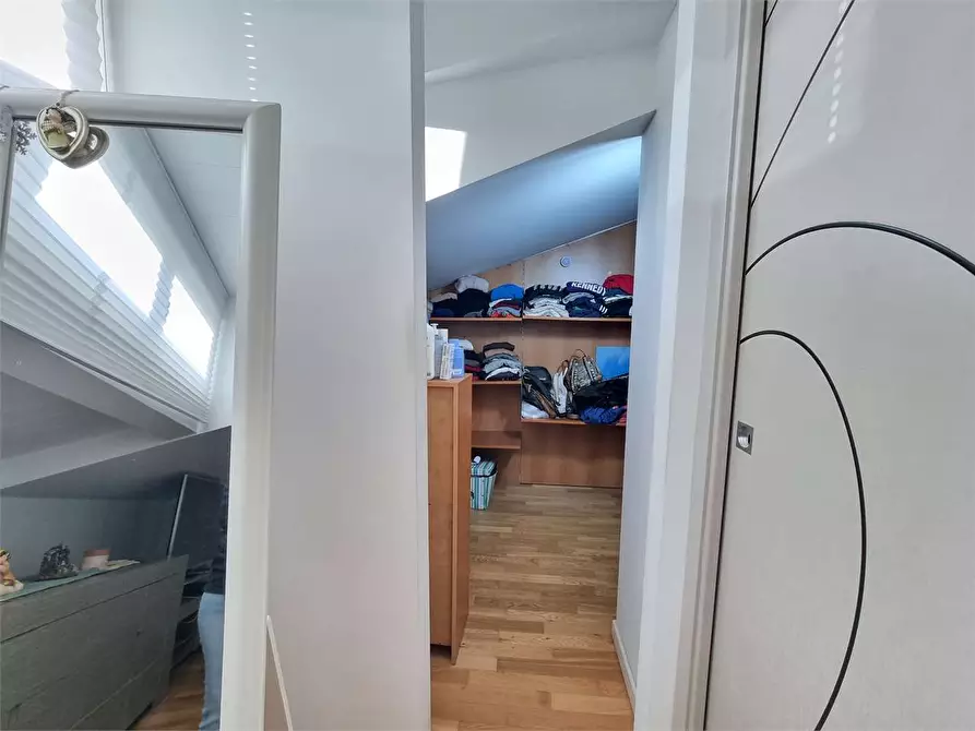 Immagine 27 di Villa in vendita  in VIA FIUME NETO  a Catanzaro