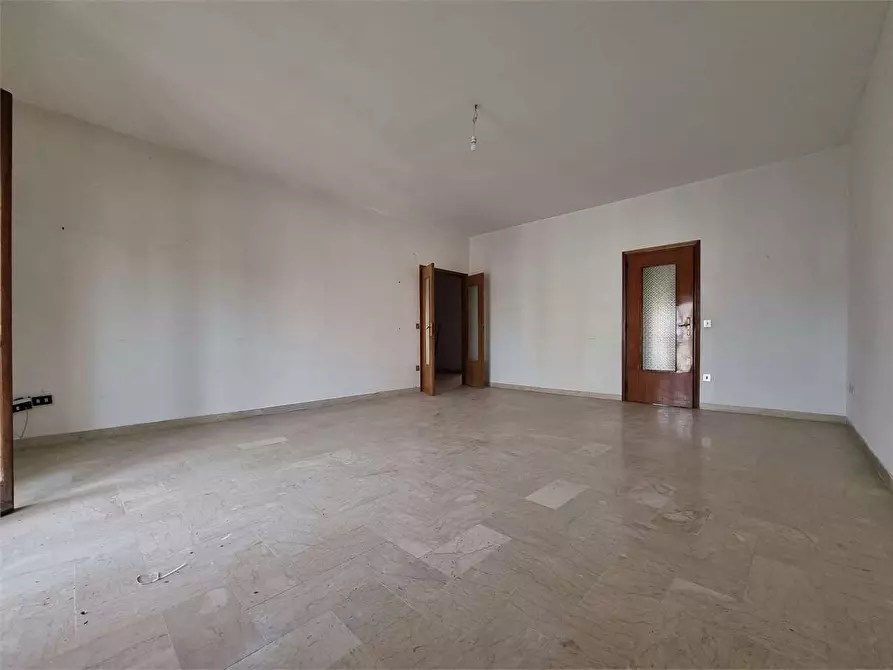 Immagine 11 di Appartamento in vendita  in via barrio  14 a Catanzaro
