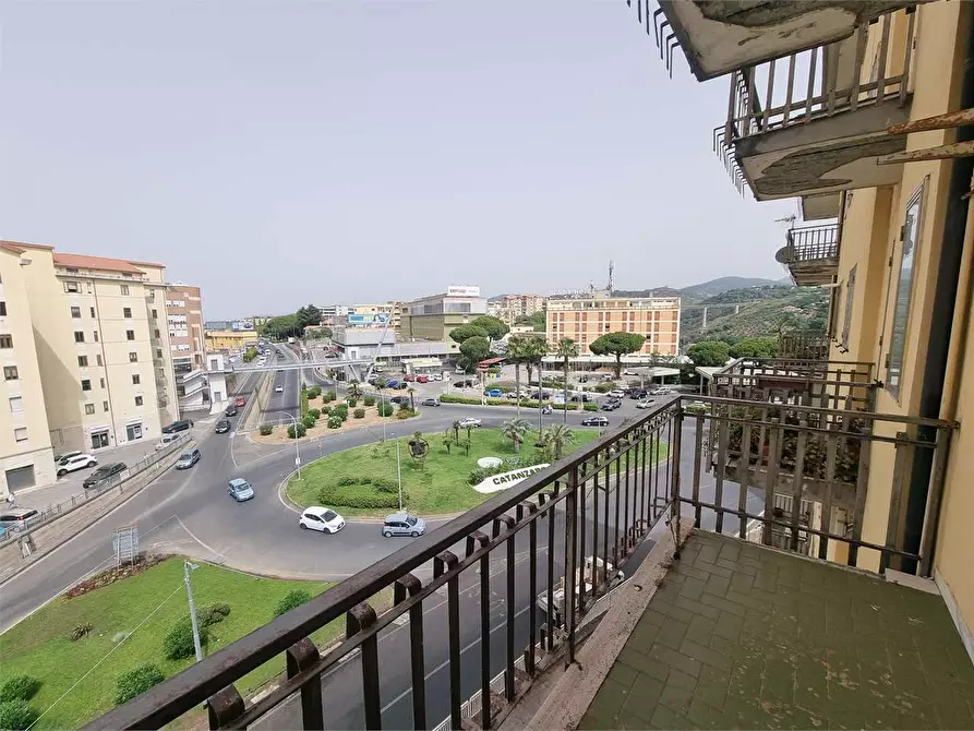 Immagine 12 di Appartamento in vendita  in via barrio  14 a Catanzaro