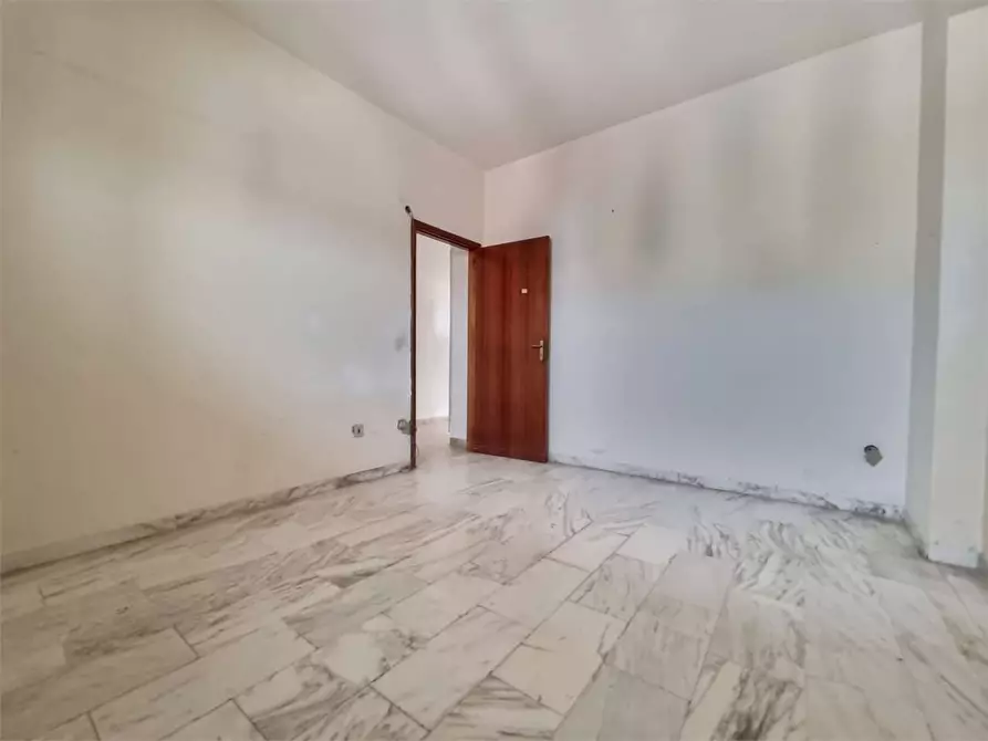 Immagine 22 di Appartamento in vendita  in via barrio  14 a Catanzaro