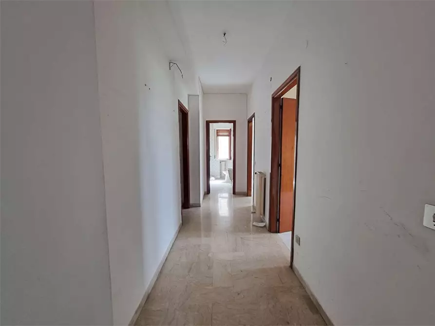 Immagine 23 di Appartamento in vendita  in via barrio  14 a Catanzaro