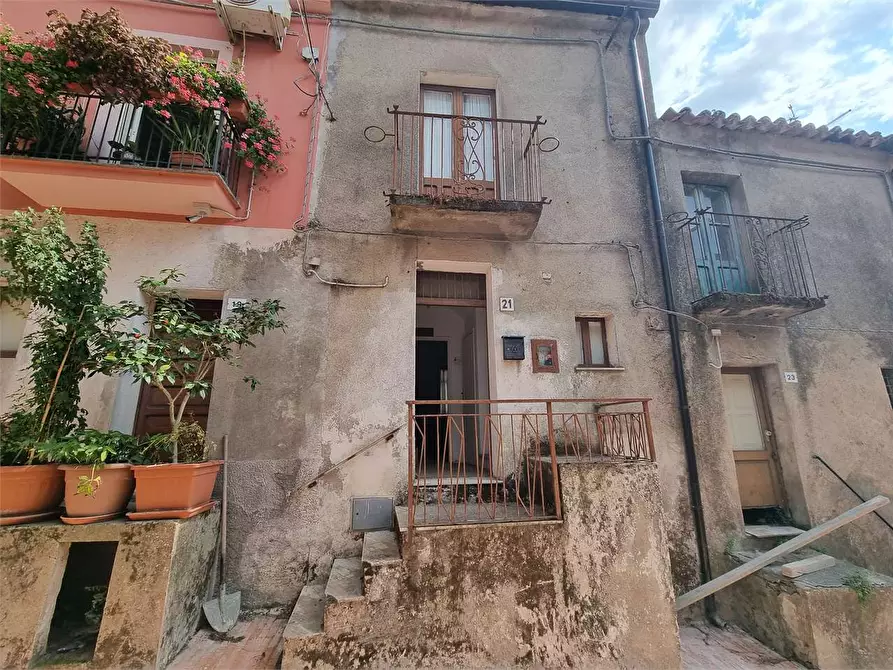 Immagine 1 di Casa indipendente in vendita  in Via carolina canale franco 21 a Settingiano
