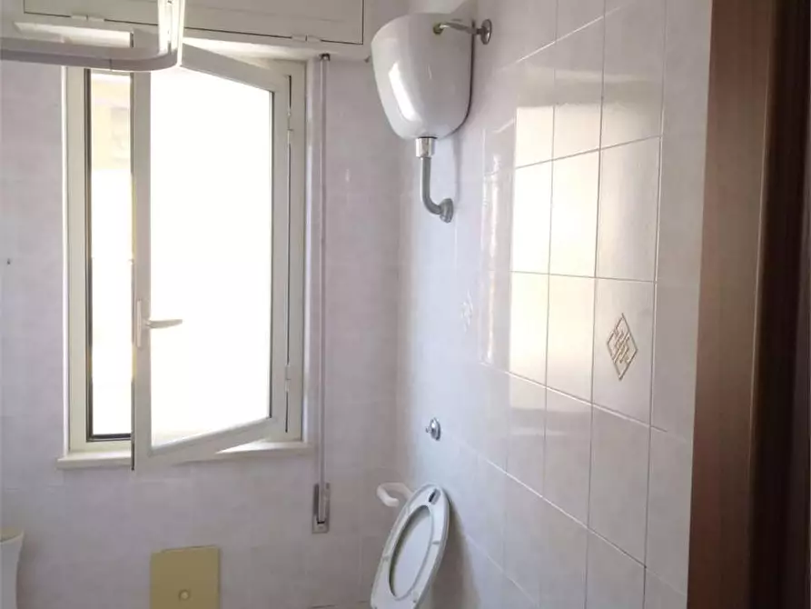 Immagine 18 di Quadrilocale in affitto  in Via Vincenzo Lauro 19 a Catanzaro