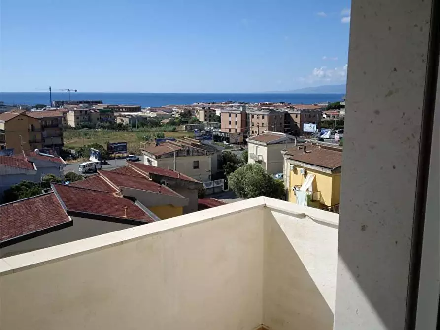 Immagine 21 di Quadrilocale in affitto  in Via Vincenzo Lauro 19 a Catanzaro