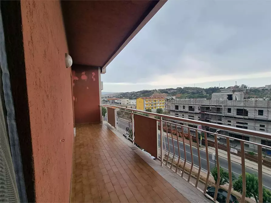 Immagine 3 di Appartamento in affitto  in Viale Magna Grecia  a Catanzaro
