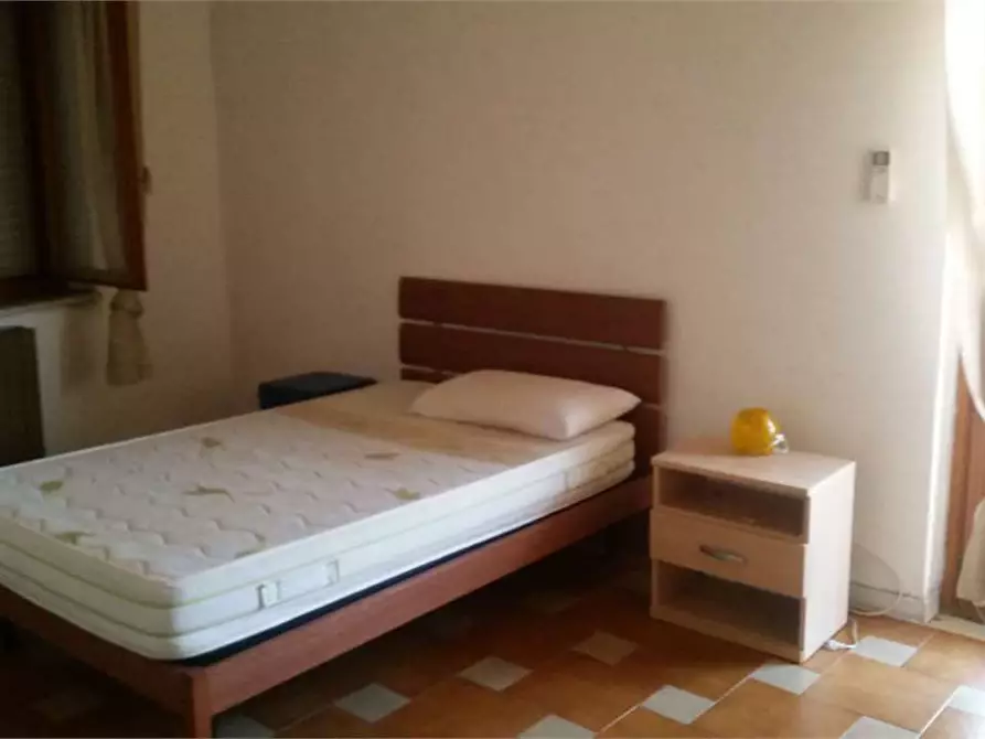 Immagine 14 di Trilocale in affitto  in via marsala 32 a Catanzaro