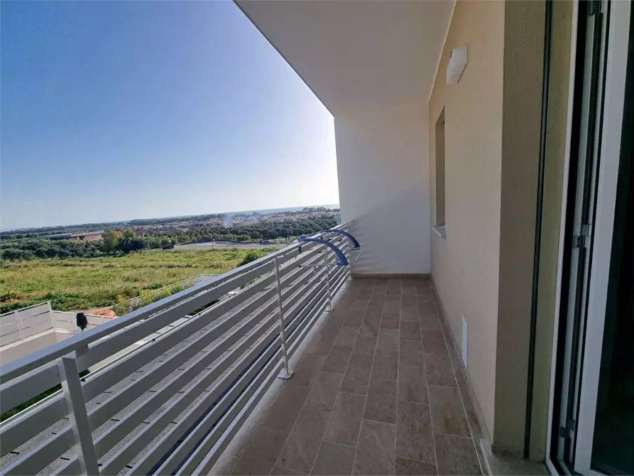 Immagine 9 di Appartamento in affitto  in Viale Crotone a Catanzaro