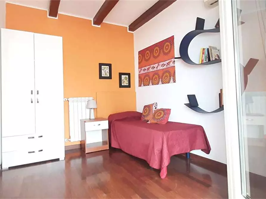 Immagine 9 di Appartamento in affitto  a Catanzaro