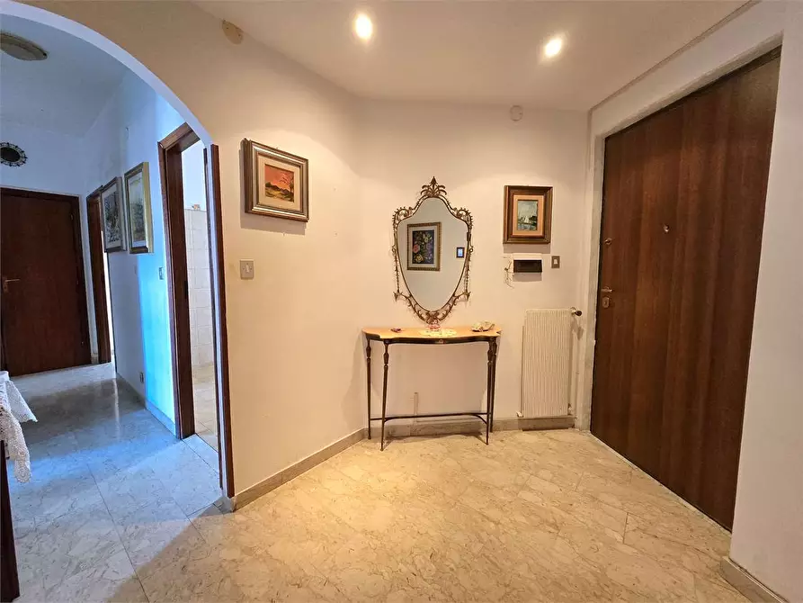 Immagine 2 di Appartamento in vendita  in Via SIRLETO 35 a Catanzaro