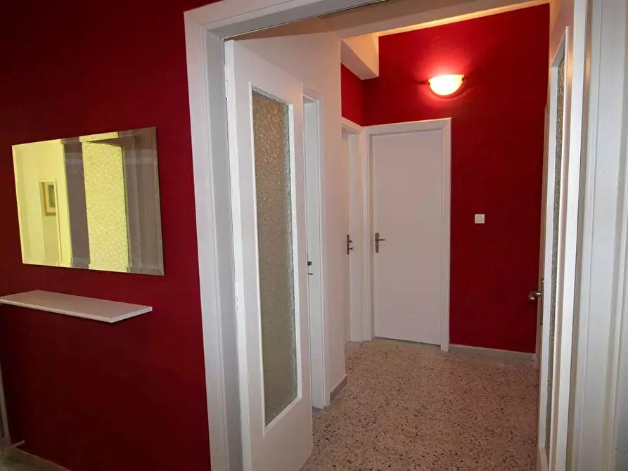 Immagine 5 di Trilocale in affitto  a Catanzaro