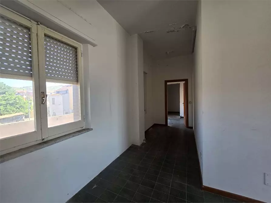 Immagine 13 di Negozio in affitto  in viale magna grecia 124 C a Catanzaro