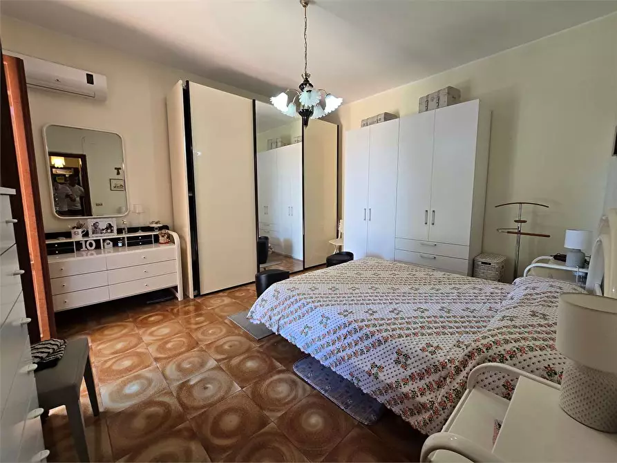 Immagine 21 di Appartamento in vendita  in Vicino a Piazzale Elvira Marincola Cattaneo 3 a Stalettì