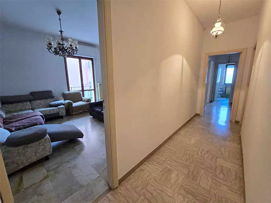 Immagine 15 di Appartamento in vendita  in Via Gioacchino da fiore  47 a Catanzaro