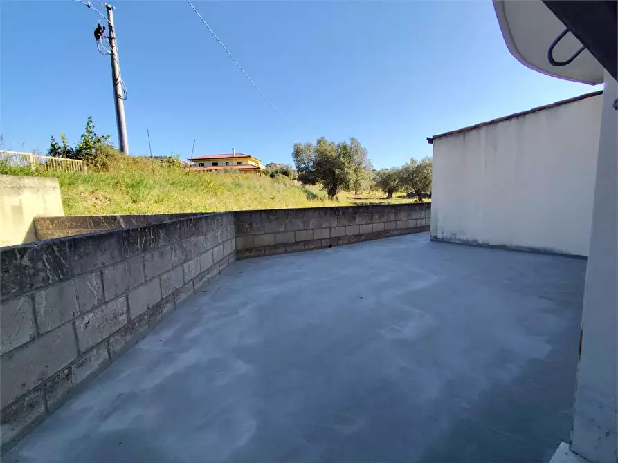 Immagine 7 di Negozio in affitto  a Squillace