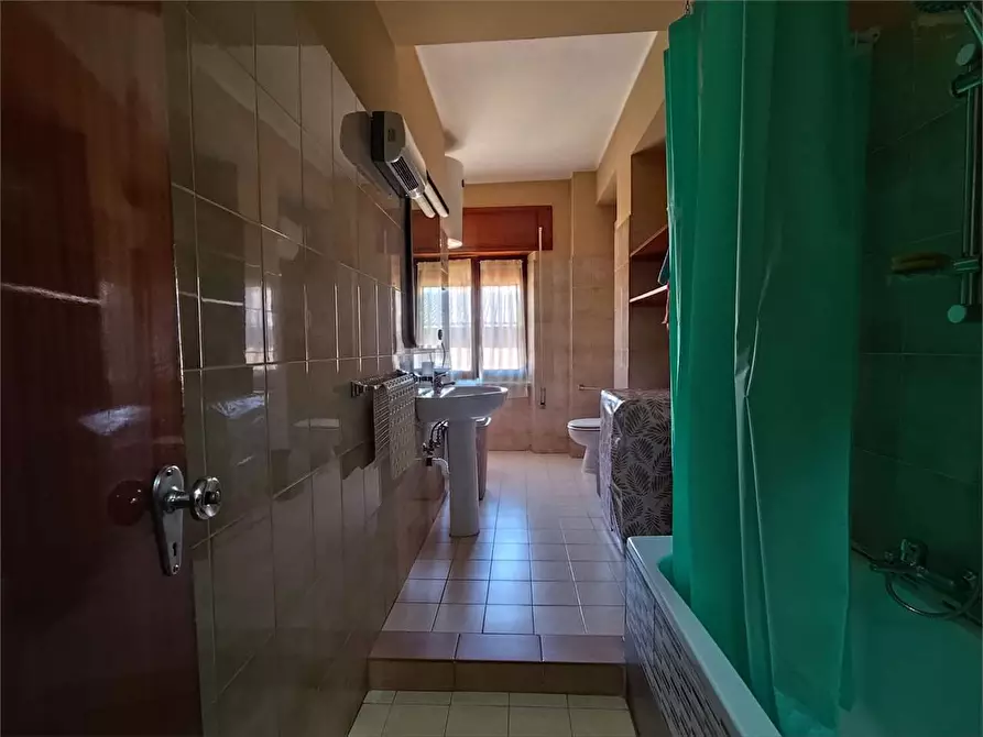 Immagine 9 di Trilocale in affitto  in Via dei crociati 11 a Catanzaro