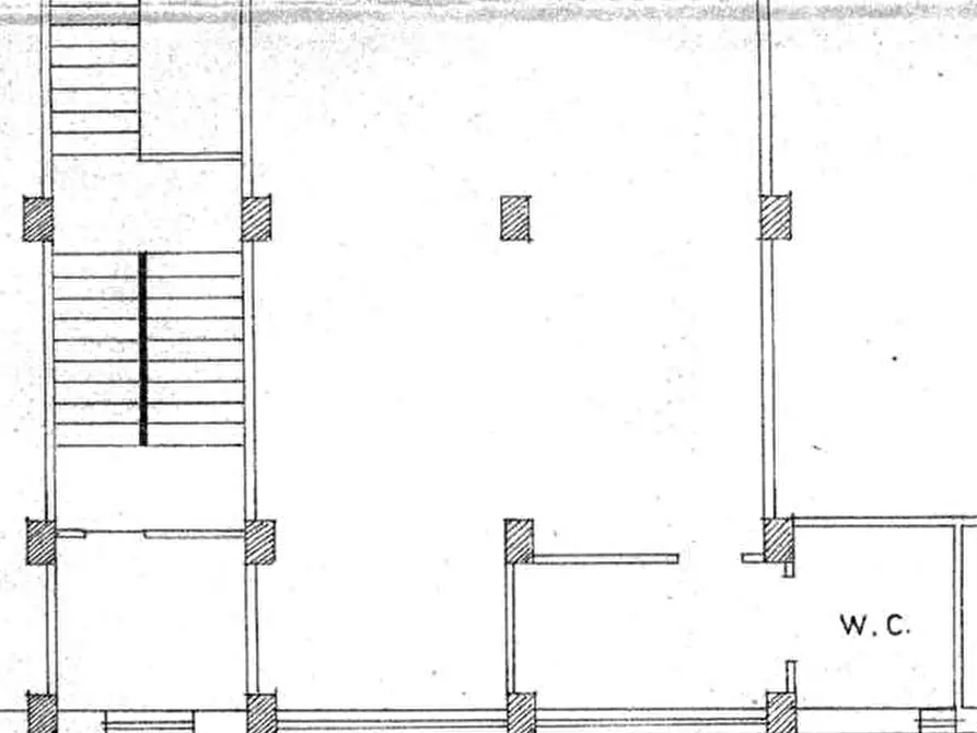 Immagine 2 di Magazzino in vendita  in via bellino 64 a Catanzaro