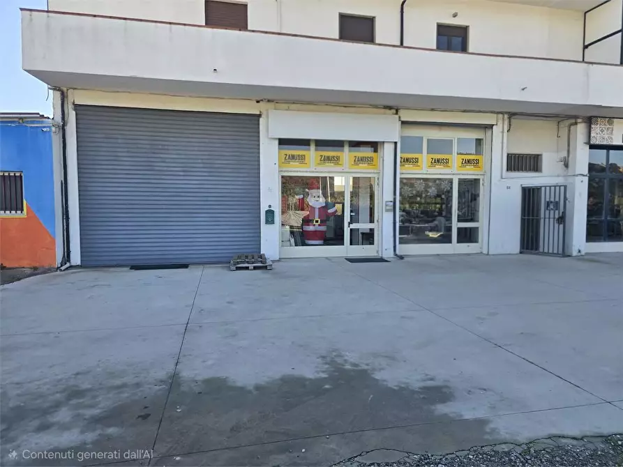 Immagine 1 di Magazzino in vendita  in via bellino 64 a Catanzaro