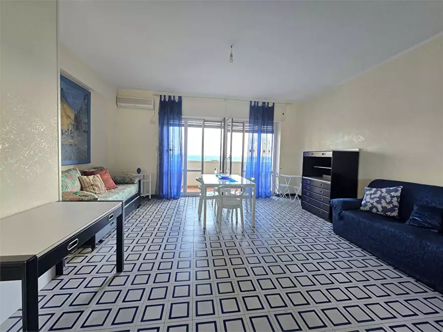 Immagine 4 di Appartamento in affitto  in Via lungomare  325 a Catanzaro