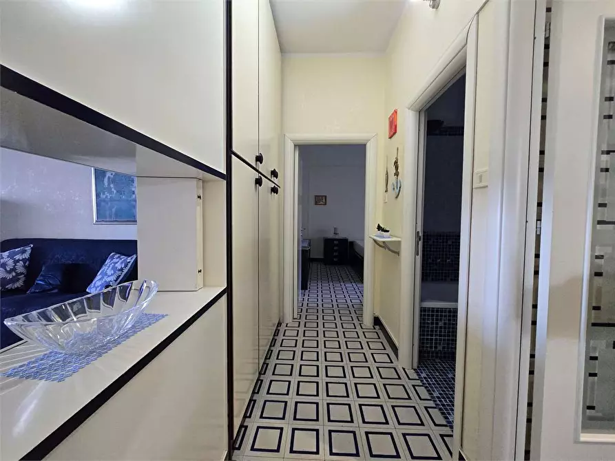 Immagine 11 di Appartamento in affitto  in Via lungomare  325 a Catanzaro
