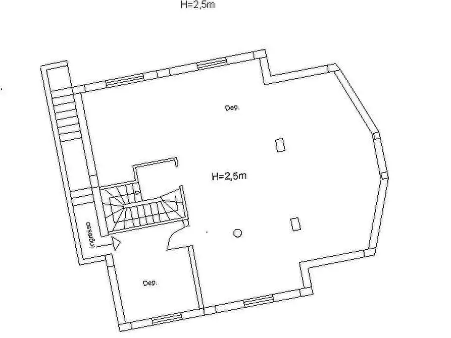 Immagine 42 di Villa in vendita  in VIA FIUME NETO  a Catanzaro