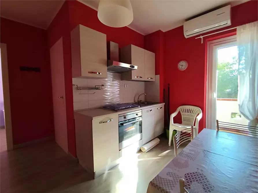 Immagine 3 di Appartamento in affitto  a Stalettì