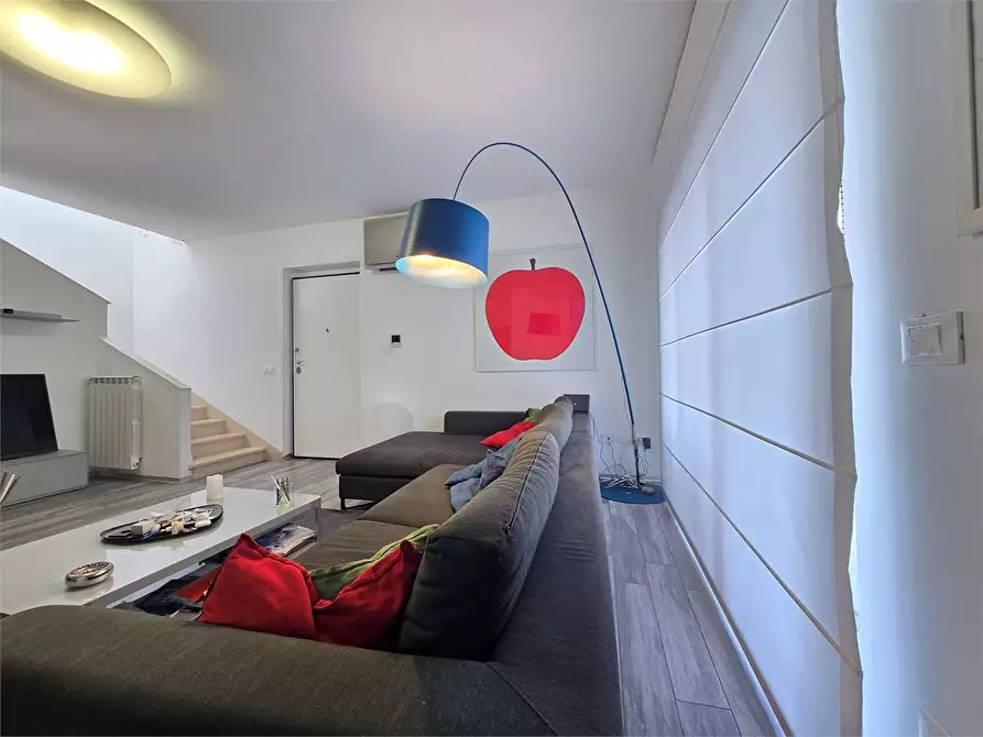 Immagine 9 di Casa bifamiliare in vendita  in traversa via trapani a Catanzaro