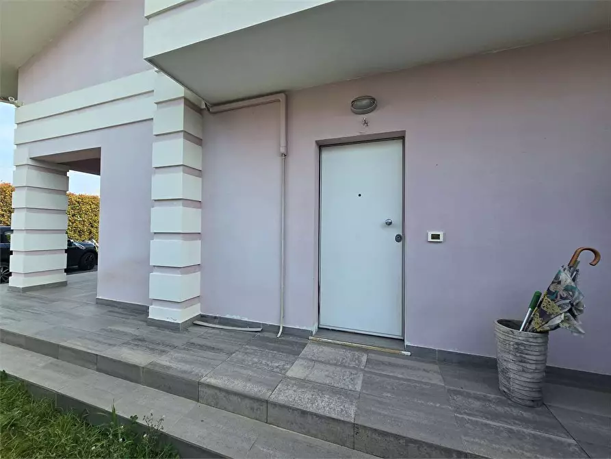 Immagine 5 di Casa bifamiliare in vendita  in traversa via trapani a Catanzaro