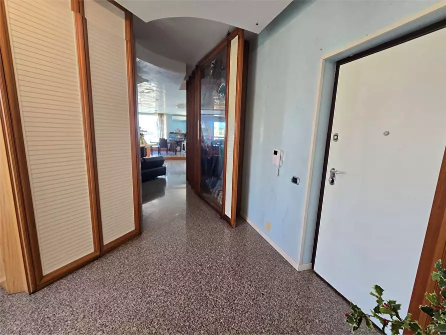 Immagine 40 di Attico in vendita  in VIA BAARLAM DA SEMINARA a Catanzaro