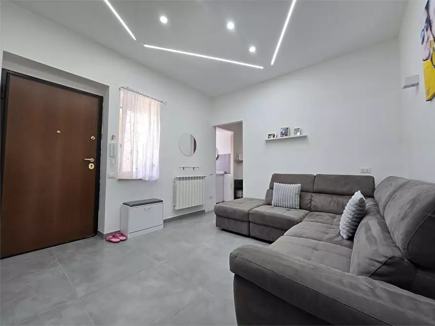 Immagine 2 di Villa in vendita  a Catanzaro