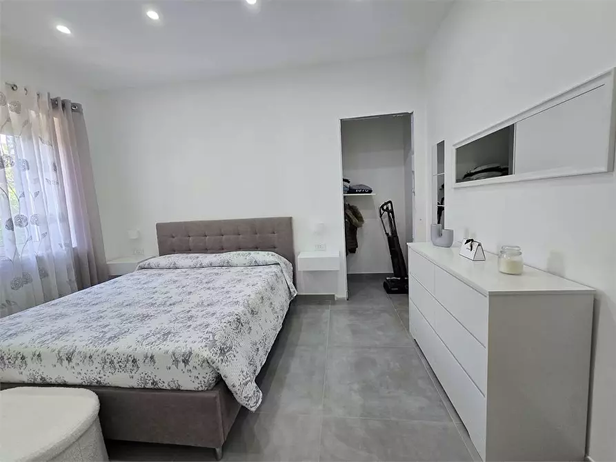 Immagine 8 di Villa in vendita  a Catanzaro