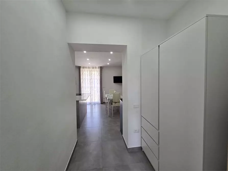 Immagine 15 di Villa in vendita  a Catanzaro