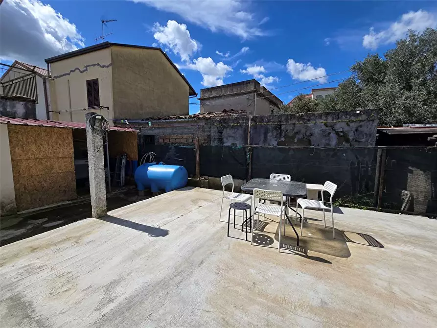 Immagine 18 di Villa in vendita  a Catanzaro