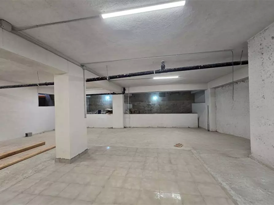 Immagine 3 di Garage in affitto  in Via Lido Squillace 5 a Catanzaro