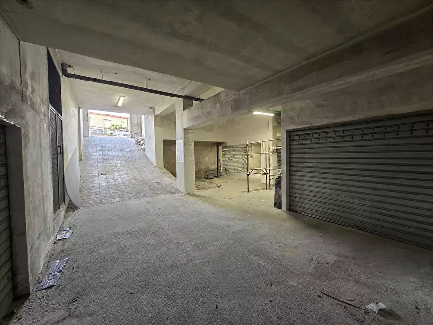 Immagine 10 di Garage in affitto  in Via Lido Squillace 5 a Catanzaro