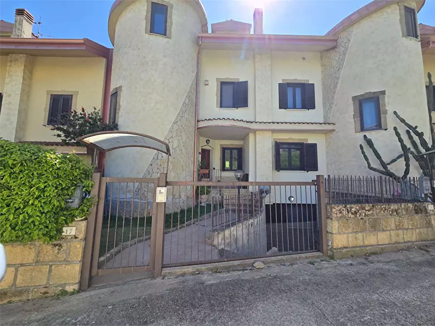 Immagine 1 di Villetta a schiera in vendita  in Via S. Pio da Pietrelcina a Settingiano