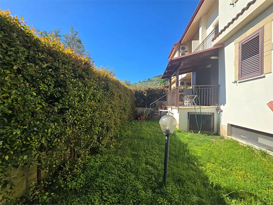 Immagine 23 di Villetta a schiera in vendita  in Via S. Pio da Pietrelcina a Settingiano
